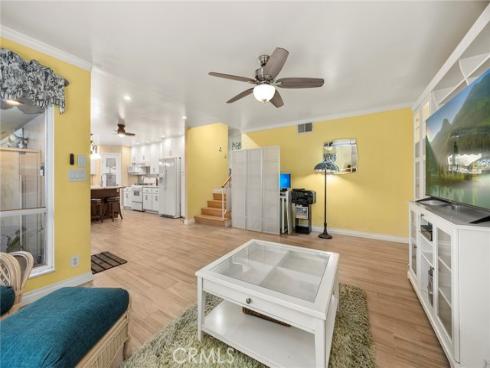 945  Glencliff  , La Habra, CA