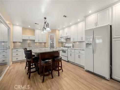 945  Glencliff  , La Habra, CA