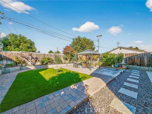 335 E Francis  , La Habra, CA