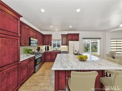 335 E Francis  , La Habra, CA