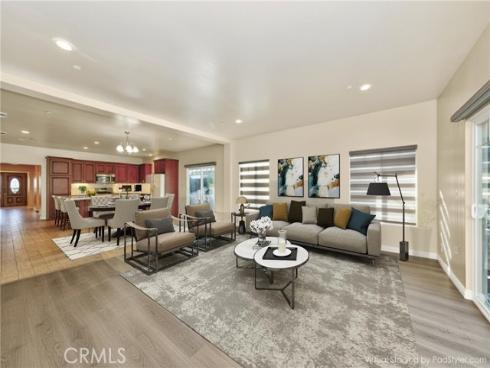 335 E Francis  , La Habra, CA