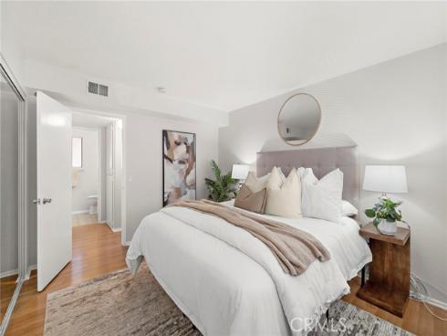 788 W Lambert  45 , La Habra, CA