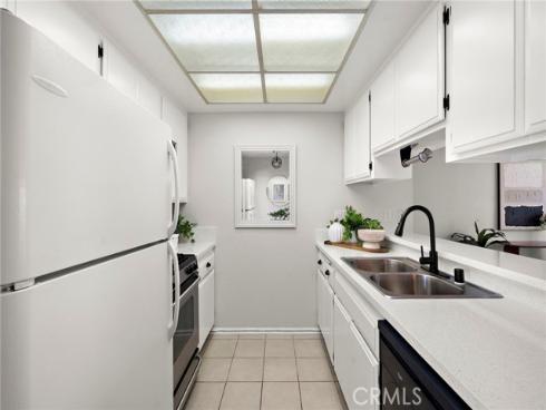 788 W Lambert  45 , La Habra, CA