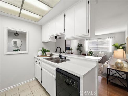 788 W Lambert  45 , La Habra, CA