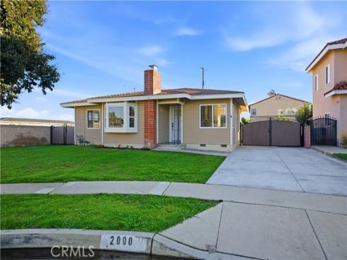 2000  Story  , La Habra, CA