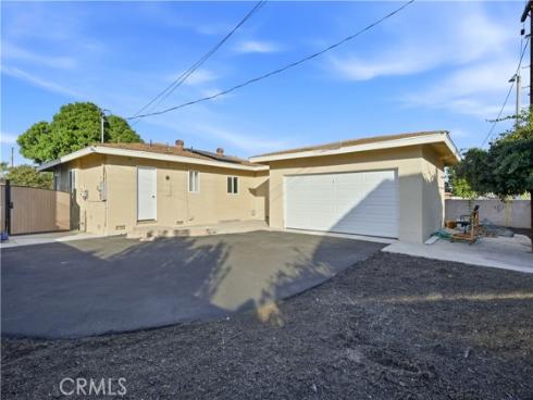 2000  Story  , La Habra, CA