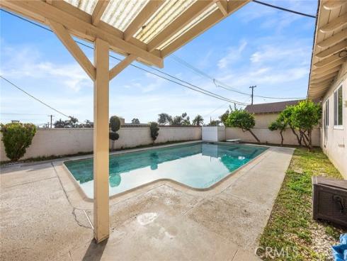 630  La Presa   Drive, La Habra, CA