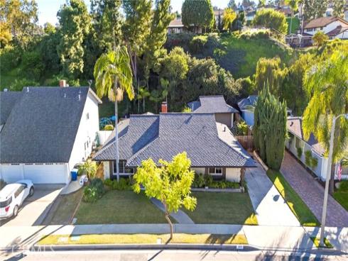 550  W. wedgewood  , La Habra, CA