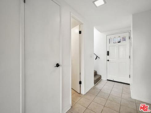 815  Las Lomas  B  Drive, La Habra, CA