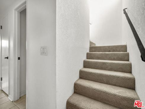 815  Las Lomas  B  Drive, La Habra, CA