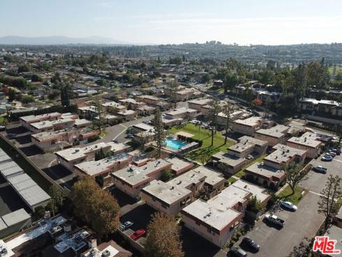 815  Las Lomas  B  Drive, La Habra, CA