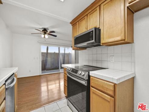 815  Las Lomas  B  Drive, La Habra, CA