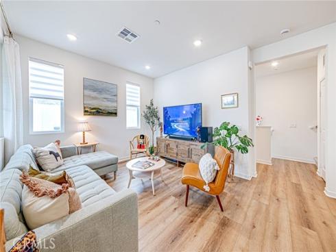 295  vista dr  92 , La Habra, CA