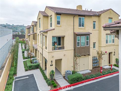 295  vista dr  92 , La Habra, CA