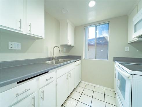 1060 S Idaho  42  Street, La Habra, CA