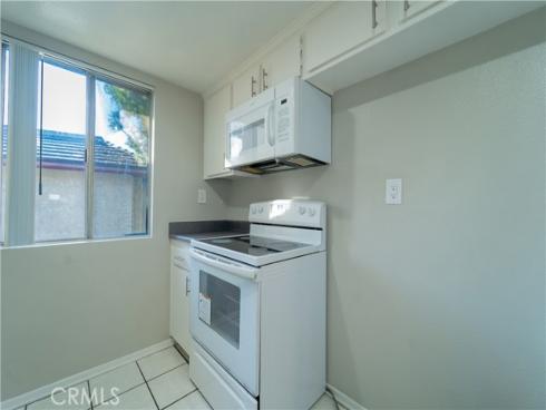 1060 S Idaho  42  Street, La Habra, CA