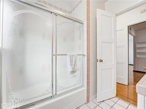 808 E 3 rd   Avenue, La Habra, CA