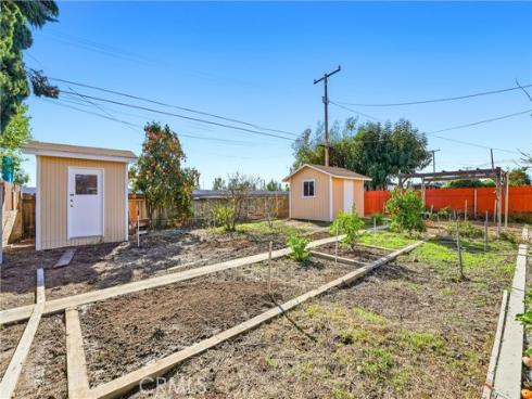 808 E 3 rd   Avenue, La Habra, CA