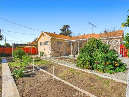 808 E 3 rd   Avenue, La Habra, CA