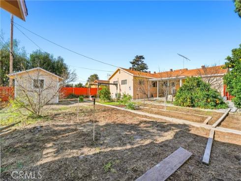 808 E 3 rd   Avenue, La Habra, CA