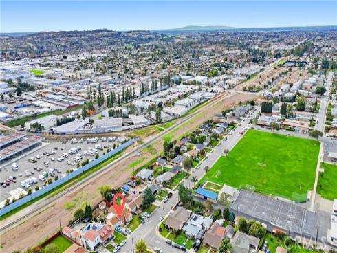 808 E 3 rd   Avenue, La Habra, CA