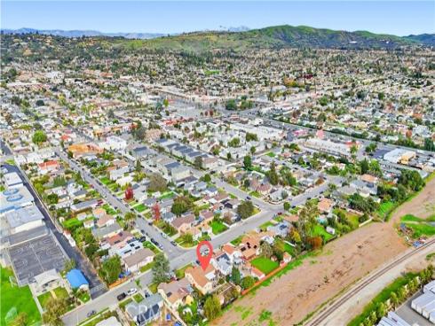 808 E 3 rd   Avenue, La Habra, CA