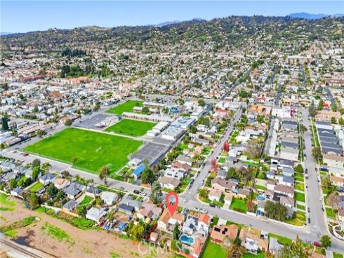 808 E 3 rd   Avenue, La Habra, CA