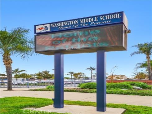 808 E 3 rd   Avenue, La Habra, CA