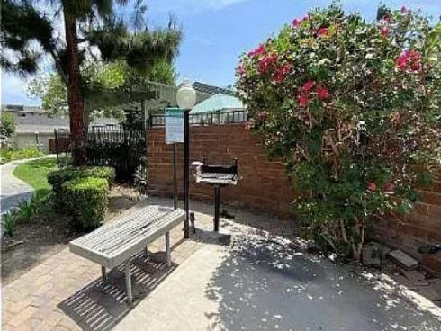 985 S Idaho  40  Street, La Habra, CA