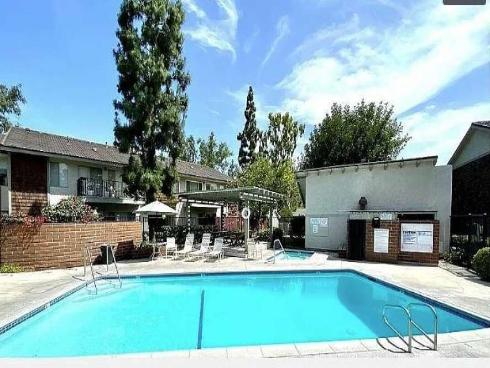 985 S Idaho  40  Street, La Habra, CA