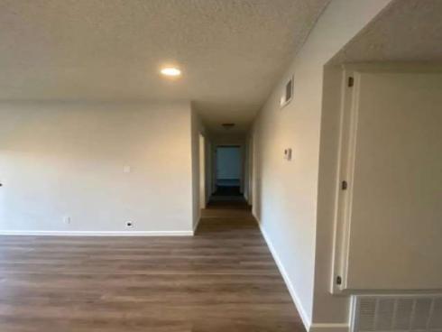 985 S Idaho  40  Street, La Habra, CA