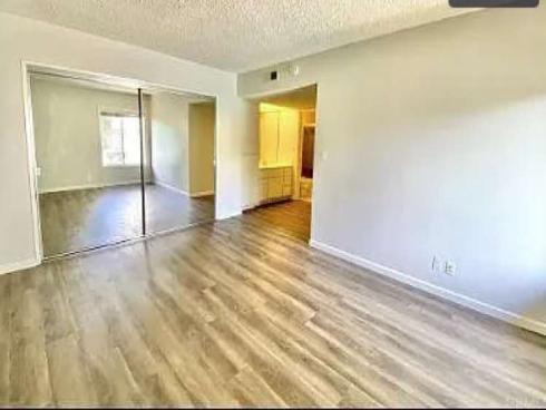 985 S Idaho  40  Street, La Habra, CA