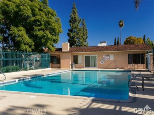 955  Las Lomas  D  Drive, La Habra, CA