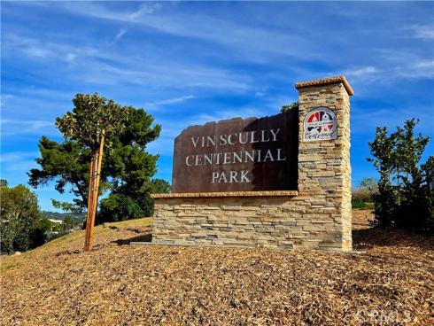 955  Las Lomas  D  Drive, La Habra, CA