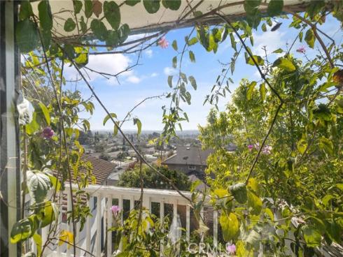 1380  Starland  , La Habra, CA