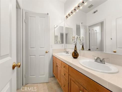 1321 W Harrison  , La Habra, CA