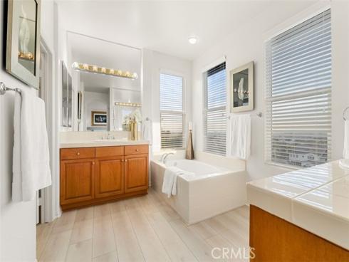 1321 W Harrison  , La Habra, CA