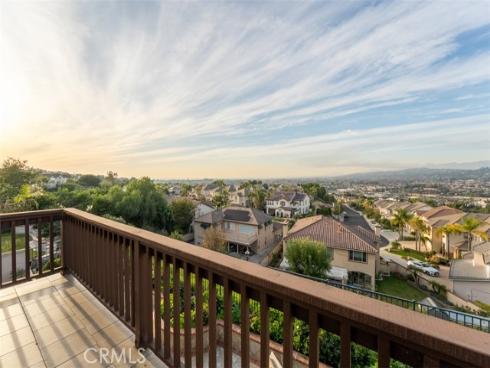 1321 W Harrison  , La Habra, CA