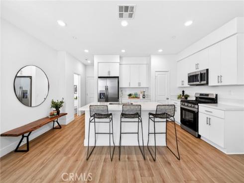 300  Vista  94  Drive, La Habra, CA