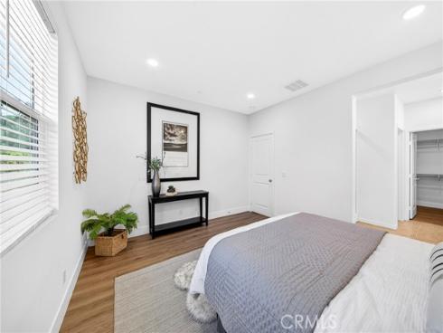 300  Vista  94  Drive, La Habra, CA