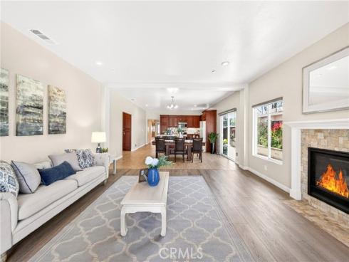 335 E Francis  , La Habra, CA