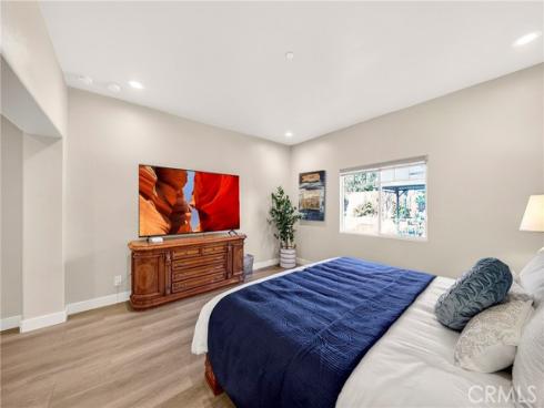 335 E Francis  , La Habra, CA