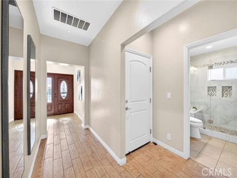 335 E Francis  , La Habra, CA