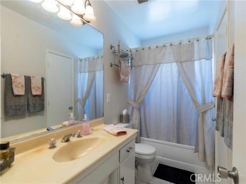 610 N Colfax  , La Habra, CA