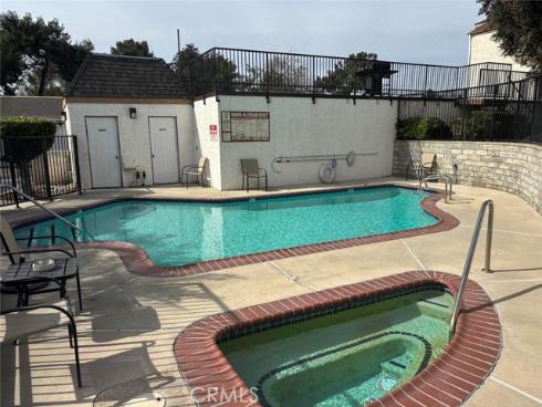 950 W Lambert  4 , La Habra, CA