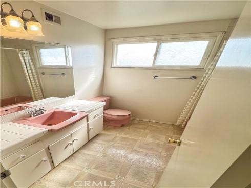 1110  Sturbridge  , La Habra, CA