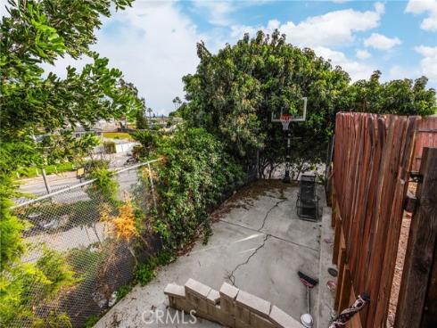 900  Brighton   Street, La Habra, CA