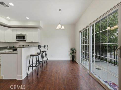 601 N Walnut  , La Habra, CA