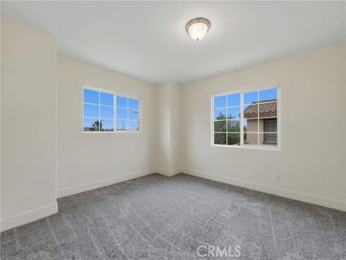 601 N Walnut  , La Habra, CA