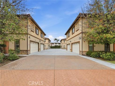 601 N Walnut  , La Habra, CA